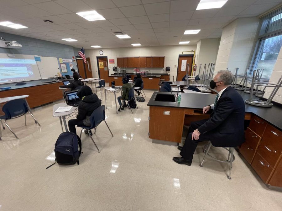 HCPSS Superintendent Dr. Martirano looks on as students return to in-person learning.
https://twitter.com/HCPSS/status/1366389914720468998/photo/1