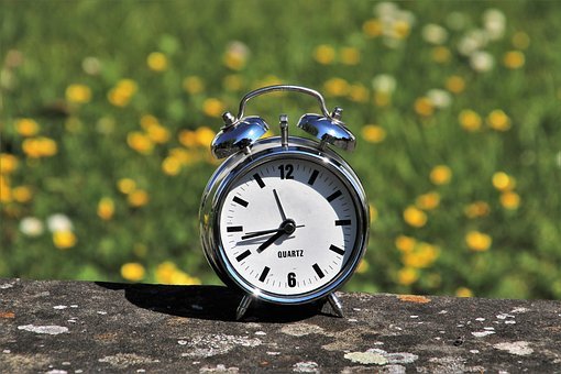 Students Adjust to Daylight Savings