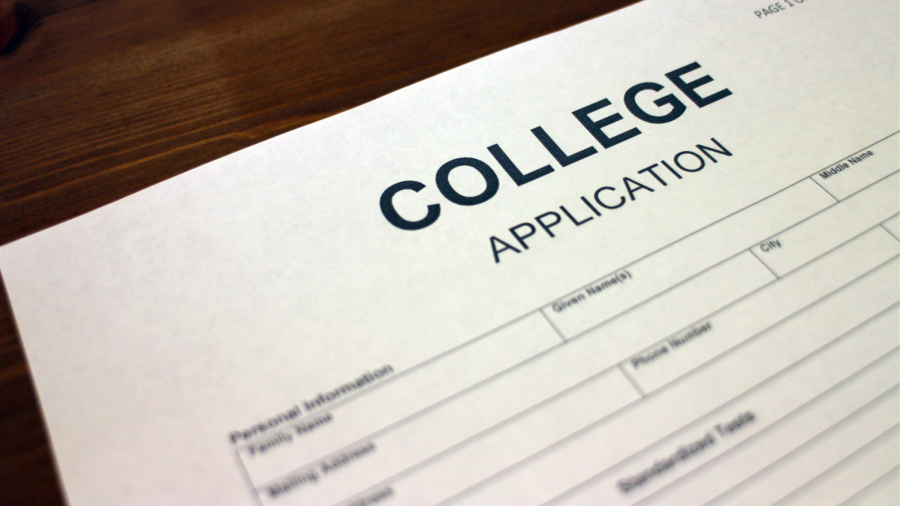 Seniors Stress About College Applications