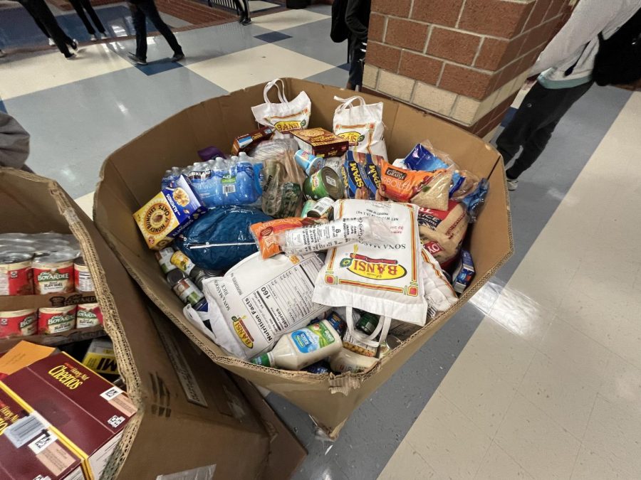 Marriotts Ridge Food Drive: Student Donations ‘Drive’ Competition