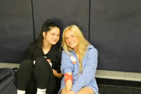 Mustangs Sign Up to Save Lives: FBLAxRed Cross Blood Drive